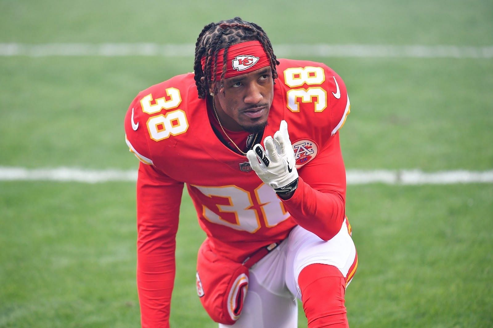 How much does L’Jarius Sneed get paid?